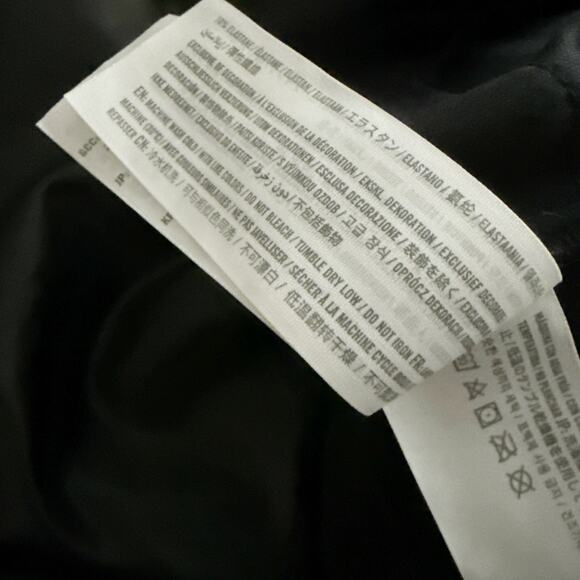 ABERCROMBIE & FITCH | Curve Love High Rise 90s Relaxed Vegan Leather Pant | 18 - Picture 8 of 8